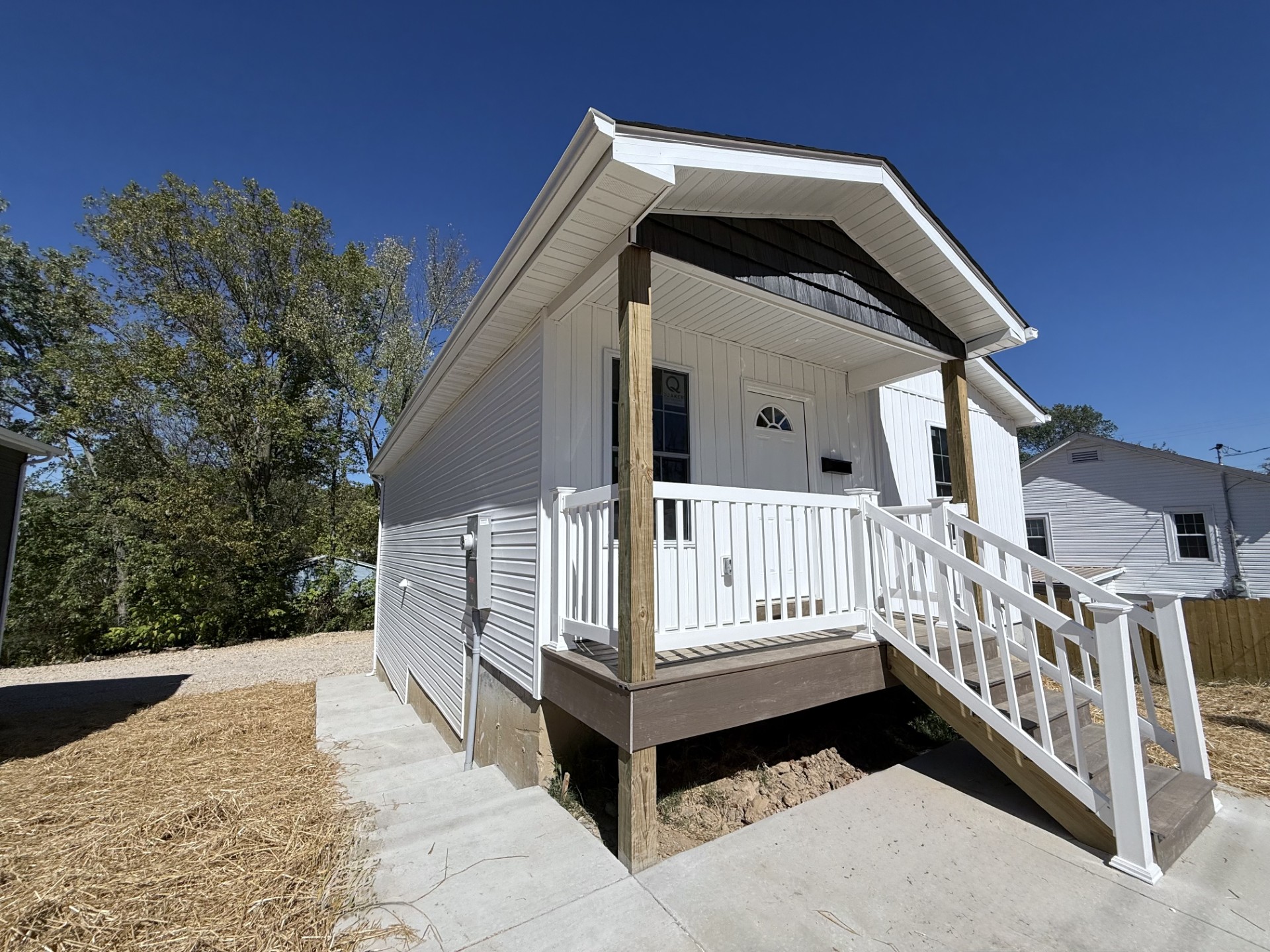 539 East Vine Street