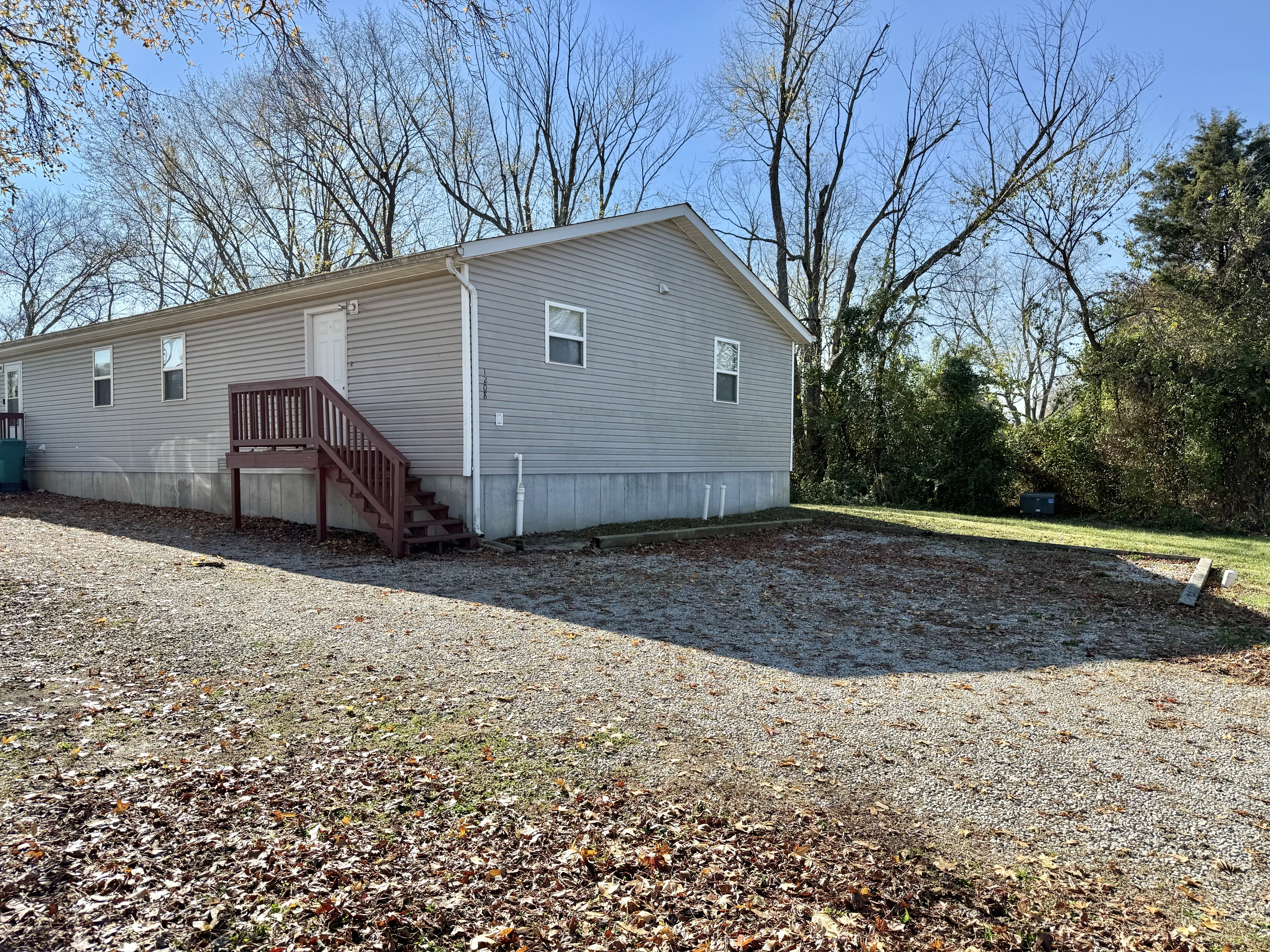 1208 E. Grand Ave. Unit A